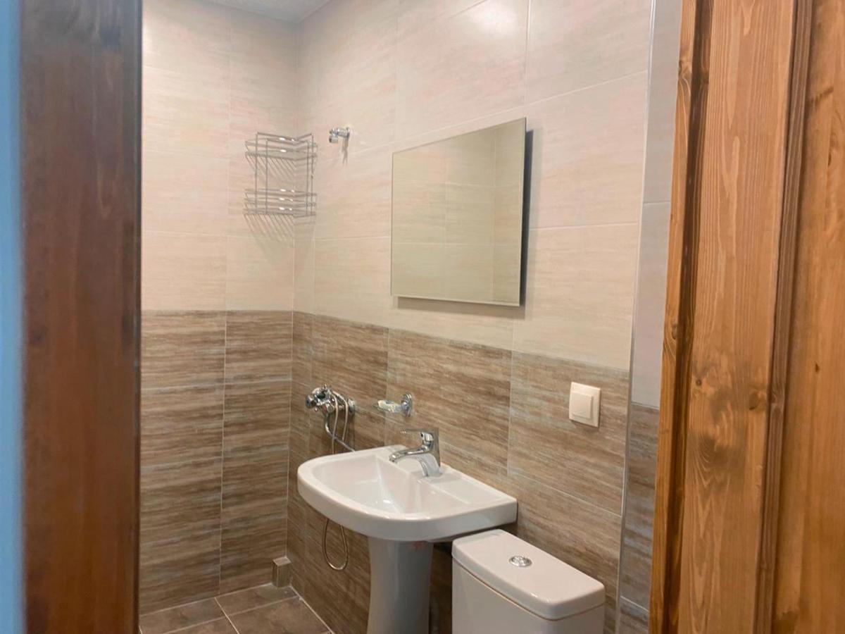 Green Garden Hotel Dilijan Bagian luar foto